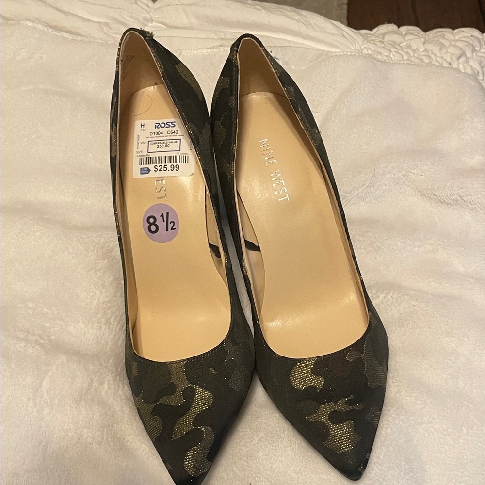 Nine West Black and Gold Camouflage Heels